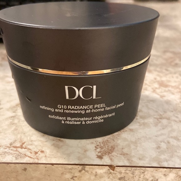 DCL G10 Radiance Peel- at home glycolic pads - Picture 2 of 4